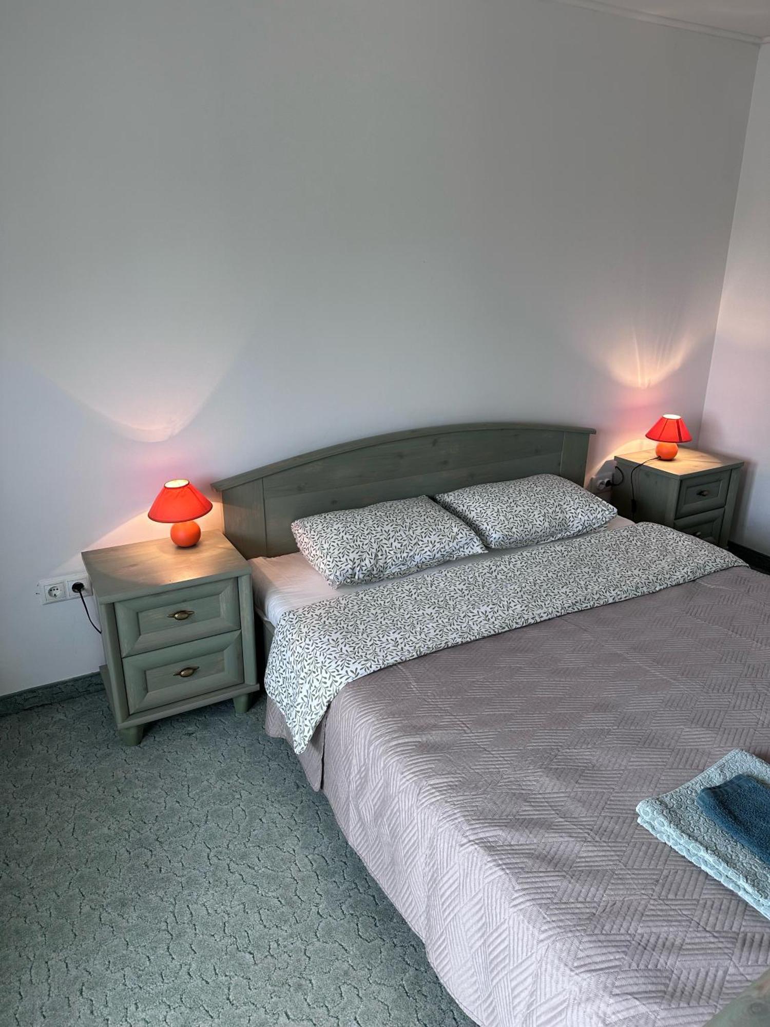 Eden Panzio Aparthotel Bük Εξωτερικό φωτογραφία
