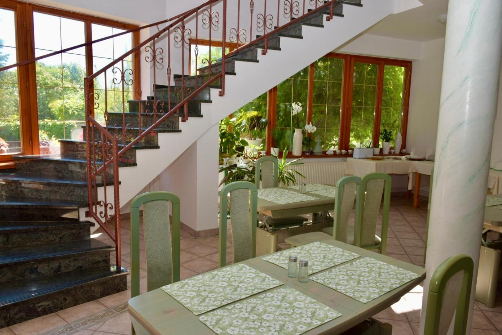 Eden Panzio Aparthotel Bük Εξωτερικό φωτογραφία