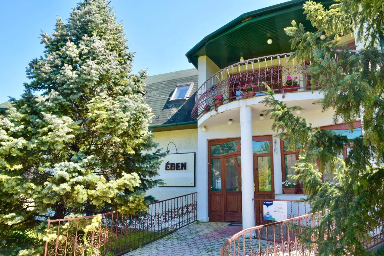 Eden Panzio Aparthotel Bük Εξωτερικό φωτογραφία